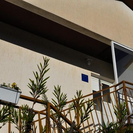 בוזט Apartman Anita מראה חיצוני תמונה