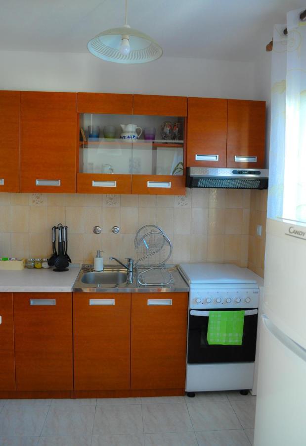 בוזט Apartman Anita מראה חיצוני תמונה