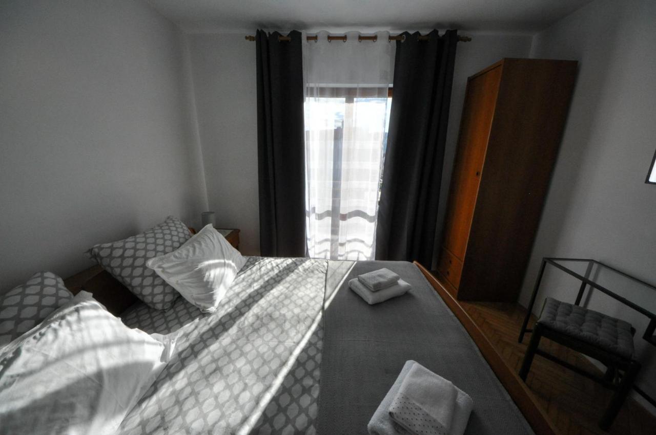 בוזט Apartman Anita מראה חיצוני תמונה